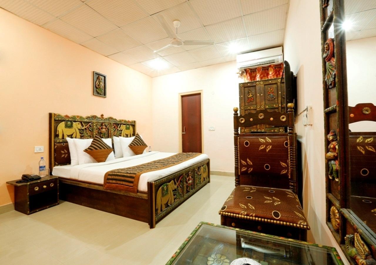 Hotel Green Lotus Dwarka Deli Quarto foto